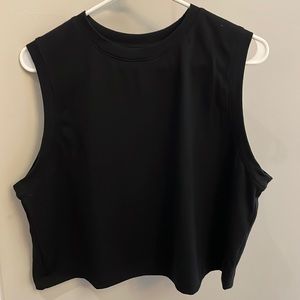 Women’s boxy black crop tank/size L/ NWOT